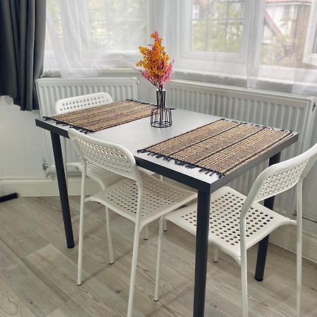 Charming Studio 30Min To Central London Exterior foto